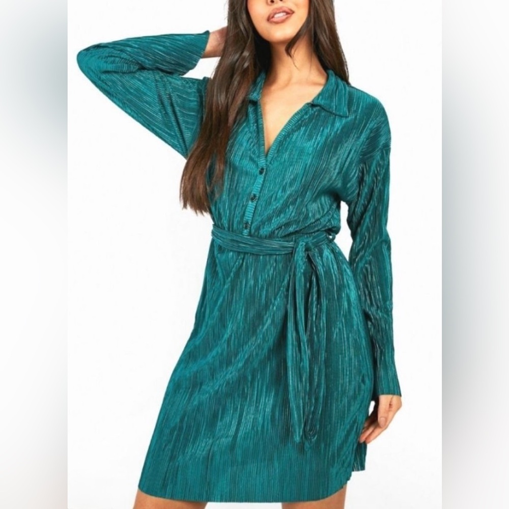 Chic Green Long Sleeve Dress